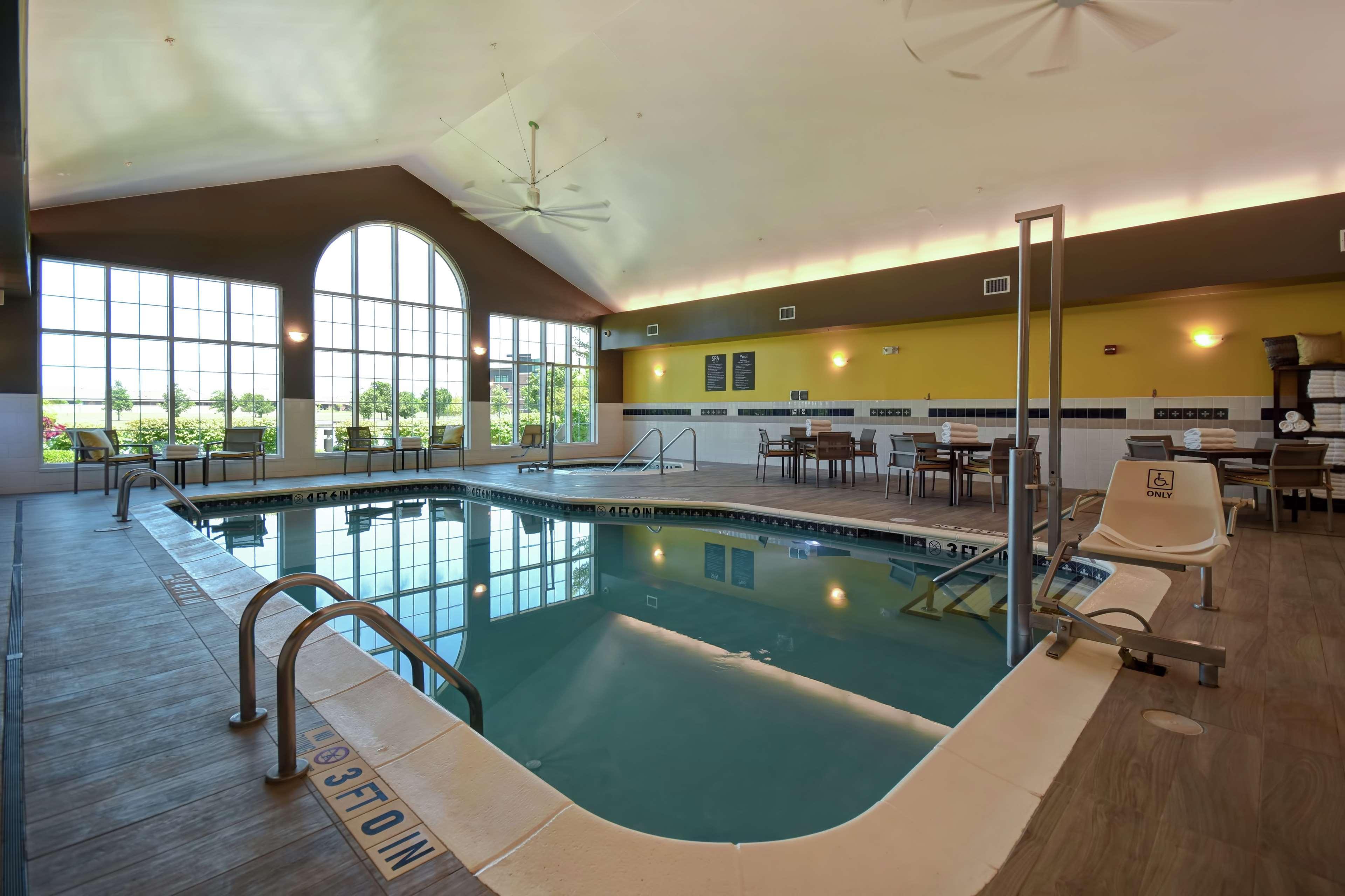 Homewood Suites By Hilton At The Waterfront Wichita Exterior foto